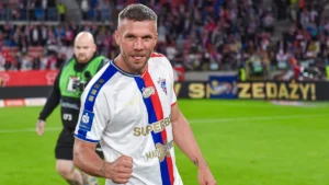 Sejarah Baru Górnik Zabrze: Lukas Podolski Bawa Trofi Polish Cup Pertama dalam 54 Tahun