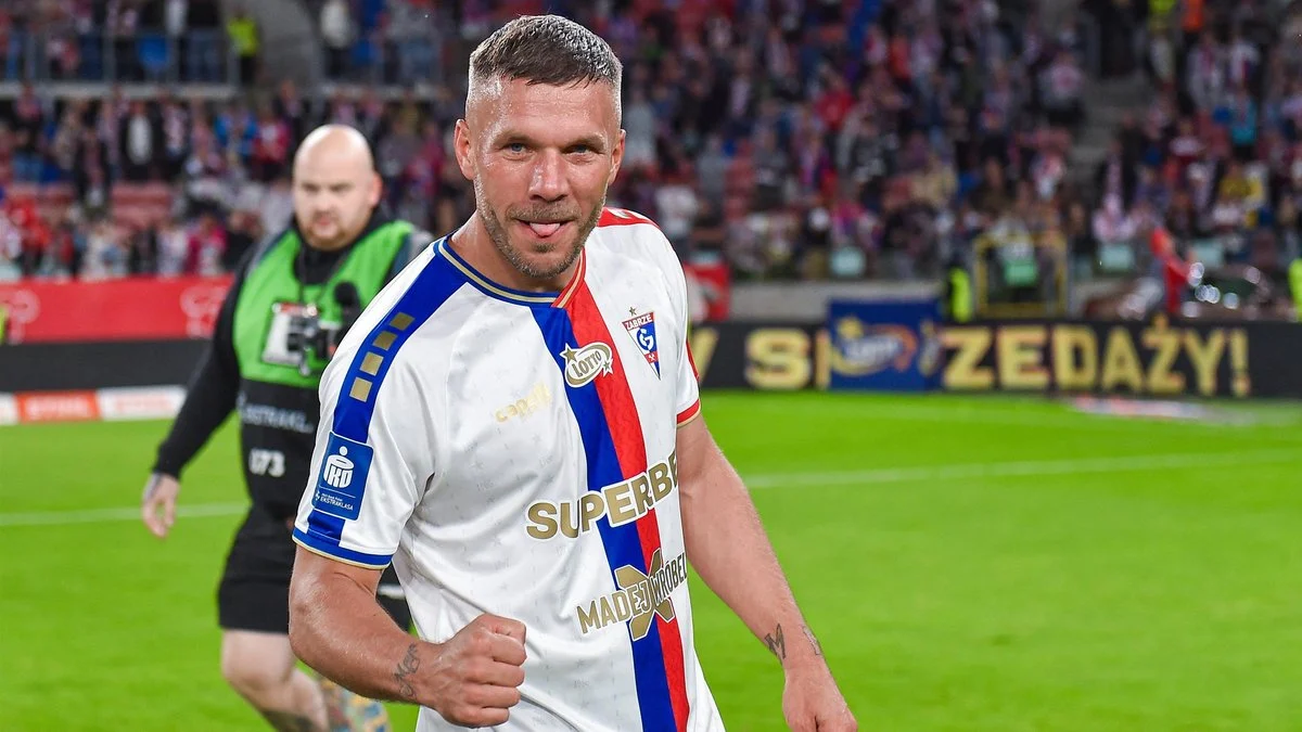 Sejarah Baru Górnik Zabrze: Lukas Podolski Bawa Trofi Polish Cup Pertama dalam 54 Tahun