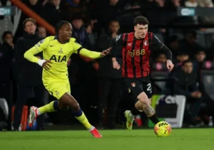 Skorsing Mendadak Alex Jimenez: Tuduhan Pesan Tak Pantas Guncang AFC Bournemouth