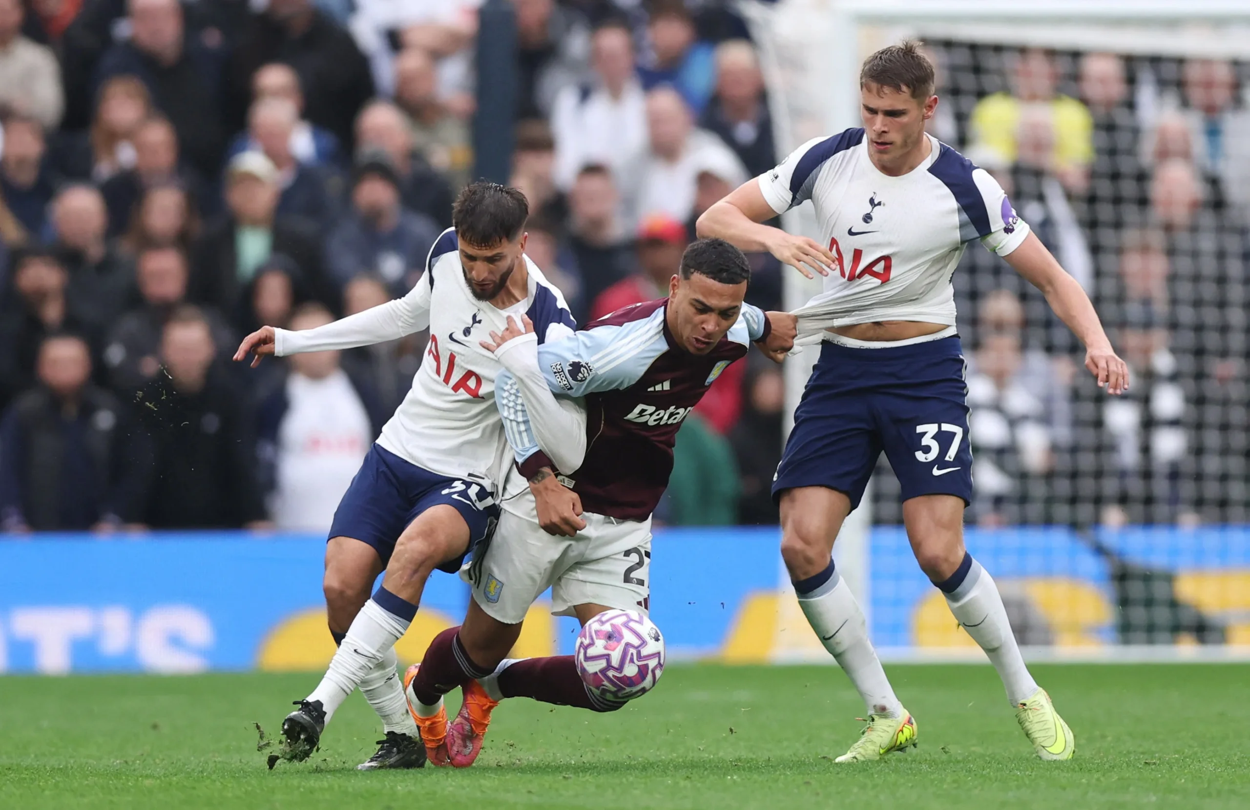 Spurs Bangkit! De Zerbi Bawa Tottenham Kalahkan Aston Villa dan Selamatkan Posisi Relegasi
