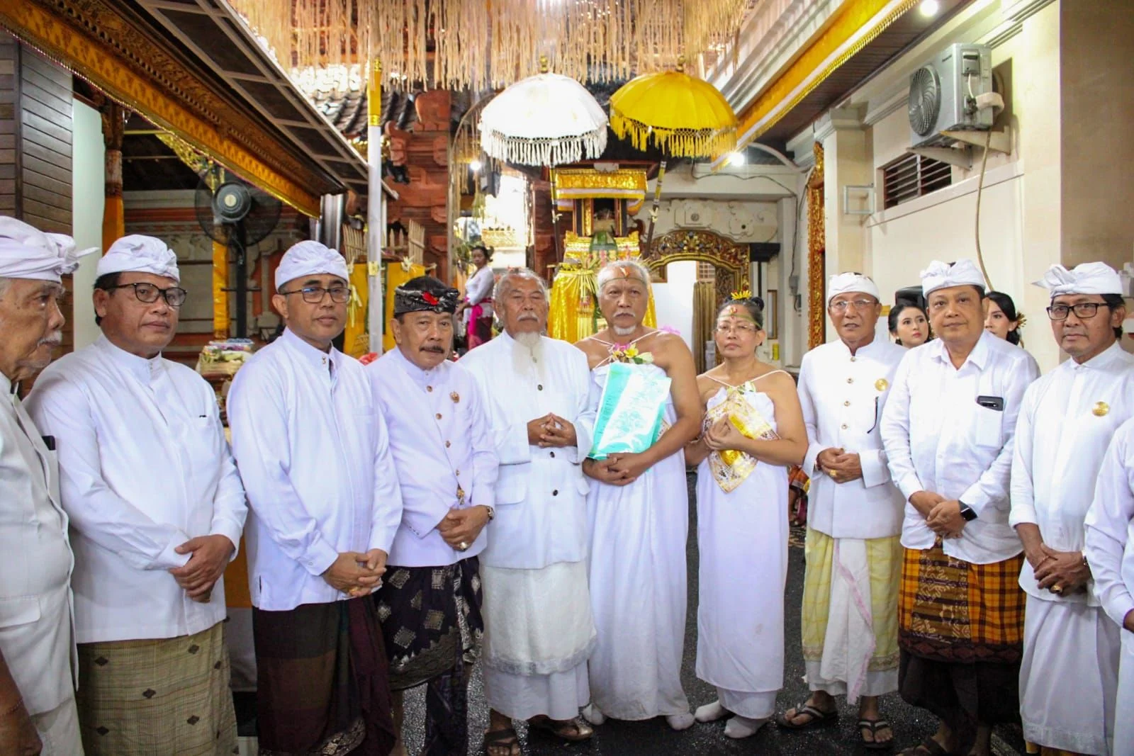 Wali Kota Jaya Negara Saksikan Prosesi Padiksan di Griya Kanginan Sanur