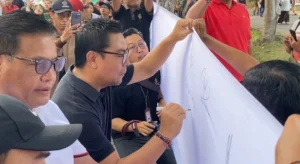 Wawali Arya Wibawa Perkuat Komitmen Penanganan Sampah Melalui Dialog Bersama BEM FH Unud