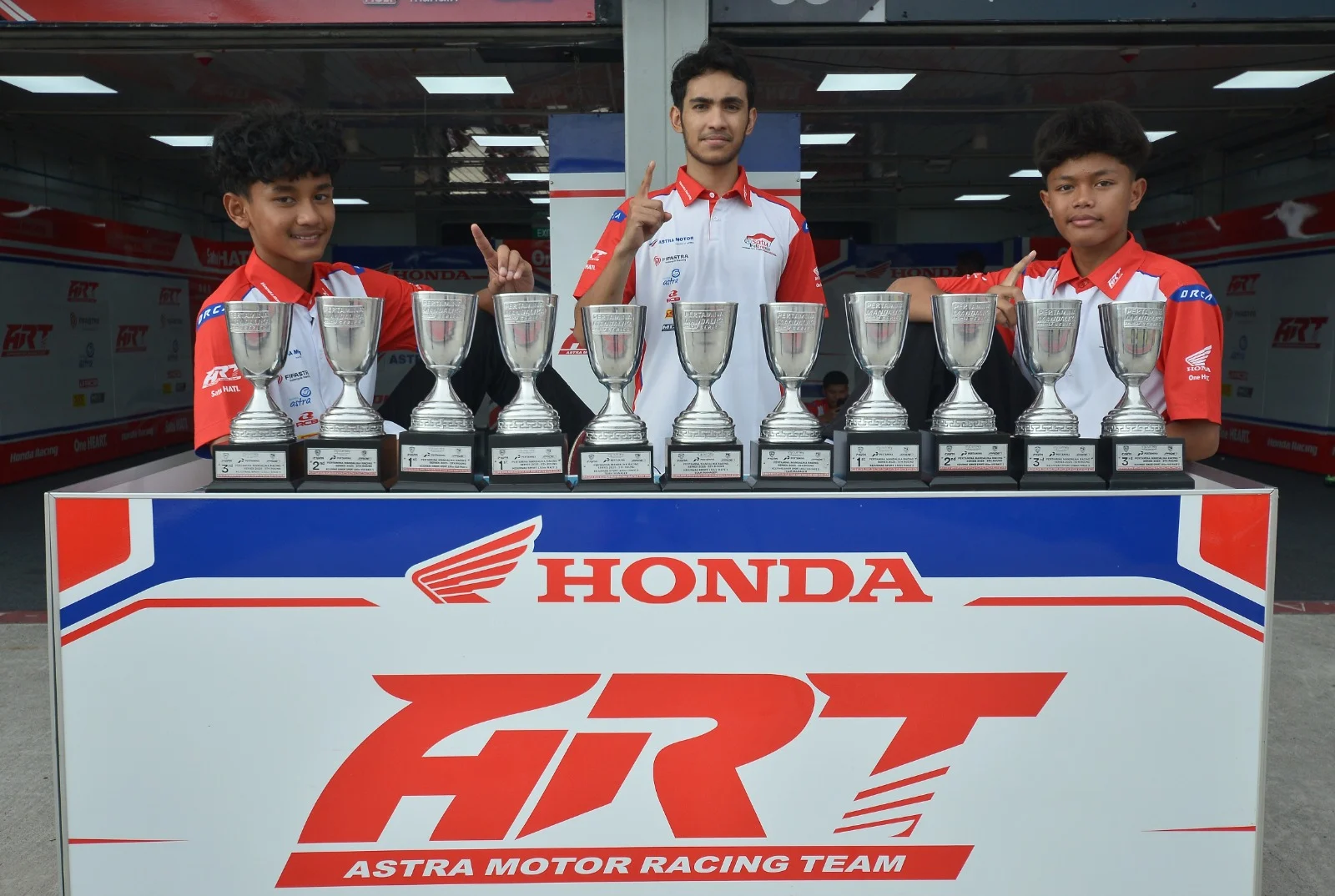 Astra Motor Racing Team Raih 9 Podium di Mandalika Racing Series Seri 2, Andi Gilang Tampil Dominan