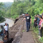 Bupati Sutjidra Meninjau Lokasi Banjir di Baktiseraga