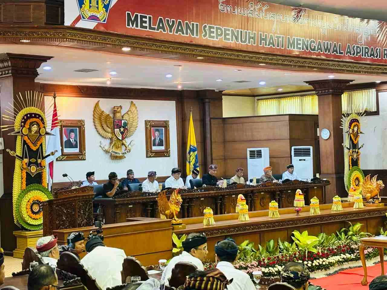 DPRD Provinsi Bali Terima Laporan Hasil Pemeriksaan dari BPK RI