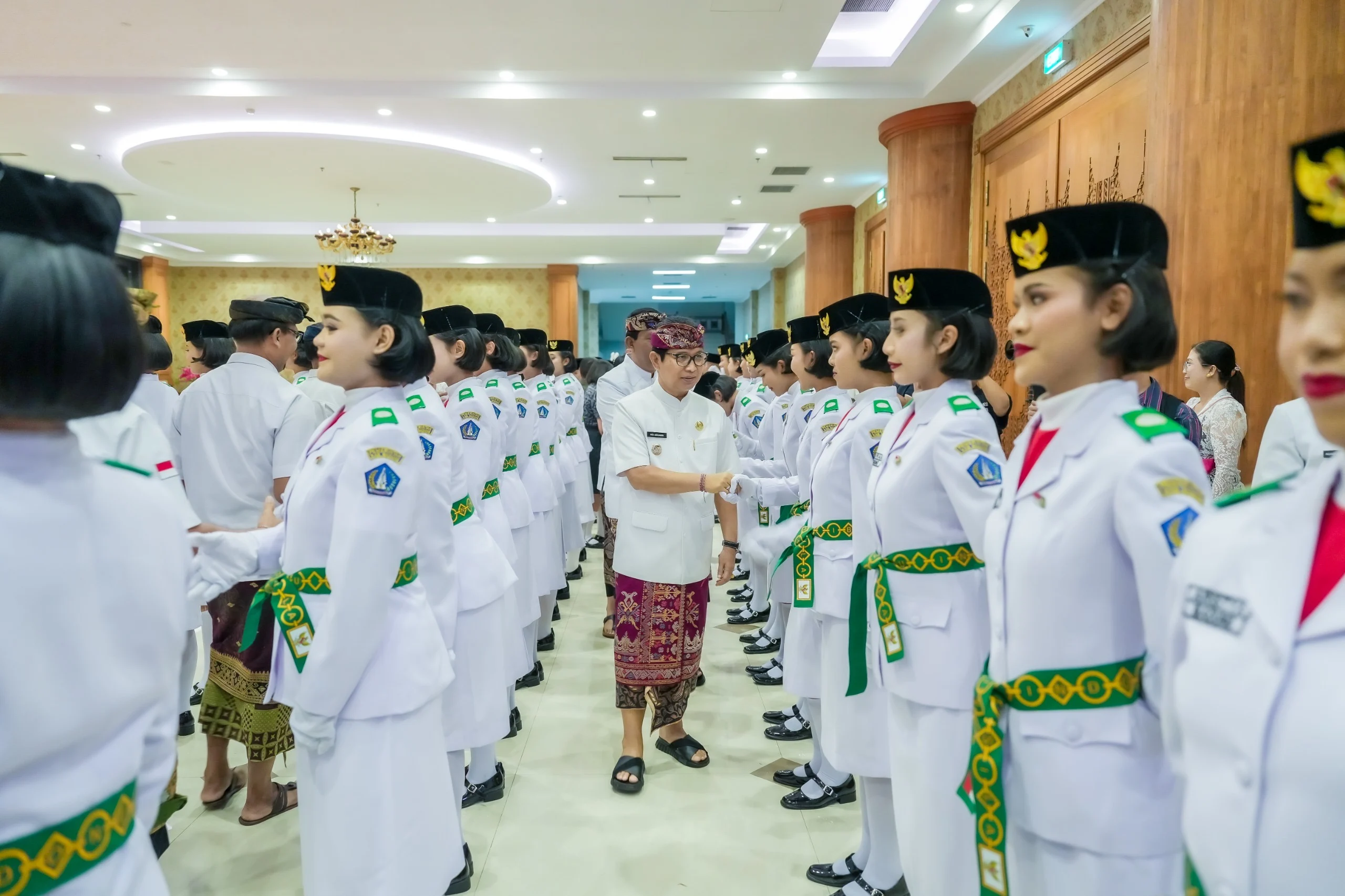 Ketua TP PKK Badung Hadiri Malam Purna Paskibraka 2025