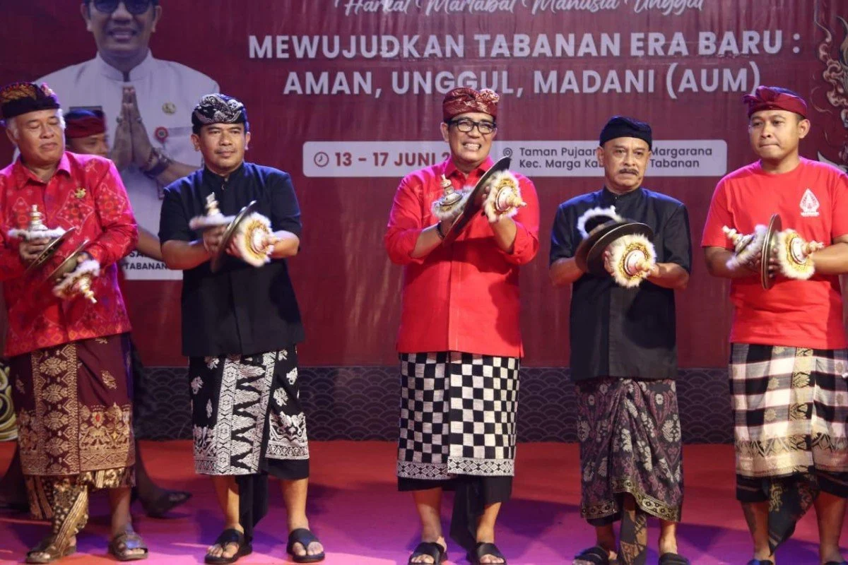 Marga Festival II Resmi Dibuka, Bupati Sanjaya Ajak Masyarakat Tunjukkan Potensi Terbaik Daerah