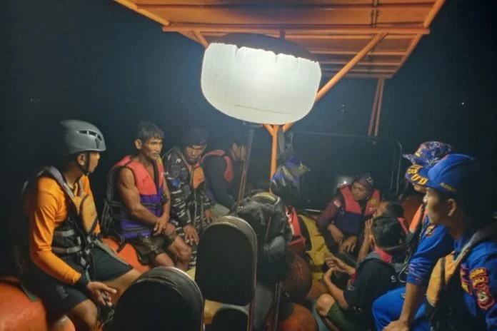Perahu Terbalik di Sanggalangit: Enam Pemancing Selamat