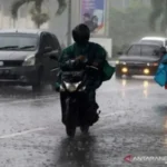 Petir Hujan Hebat Melanda Negeri! Banyak Daerah Mengalami Cuaca Buruk