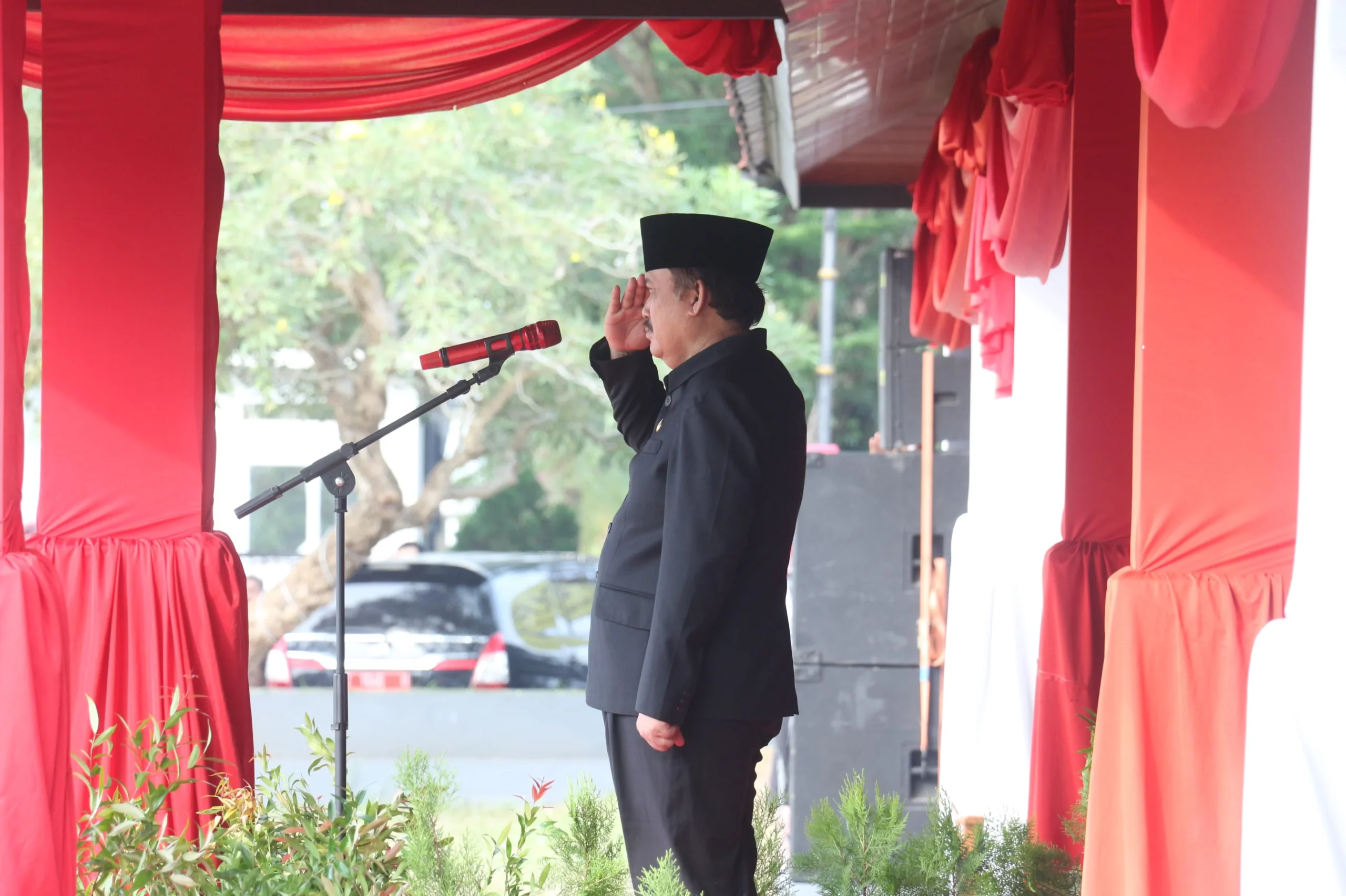 Pimpin Apel Hari Lahir Pancasila, Bupati Kembang Ajak Generasi Muda Jadi Garda Depan Persatuan Nasional