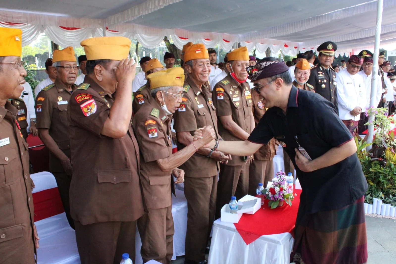 Pimpin Apel Hari Lahir Pancasila, Wali Kota Jaya Negara Ajak Perkuat Kolaborasi Wujudkan Denpasar Maju
