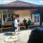 Satpol PP Denpasar Tangani Warga Diduga Alami Gangguan Kejiwaan di Jalan Gunung Tambora