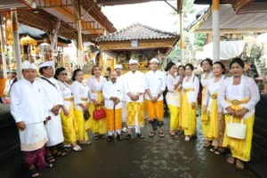 Wali Kota Jaya Negara Hadiri Karya Pududusan Agung di Pura Dalem Pengaotan Desa Adat Bekul
