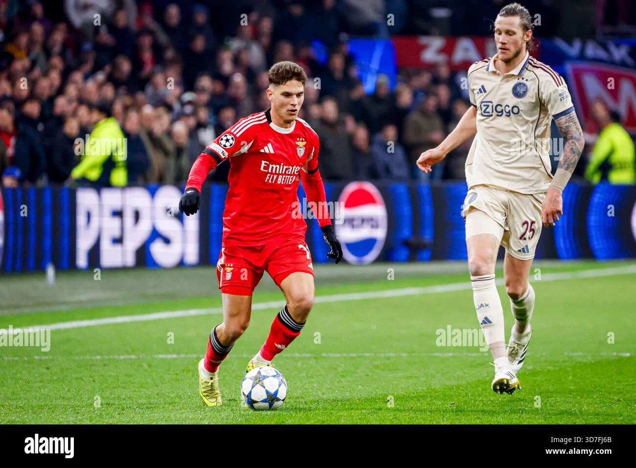 Wout Weghorst Siap Bergabung dengan Benfica?